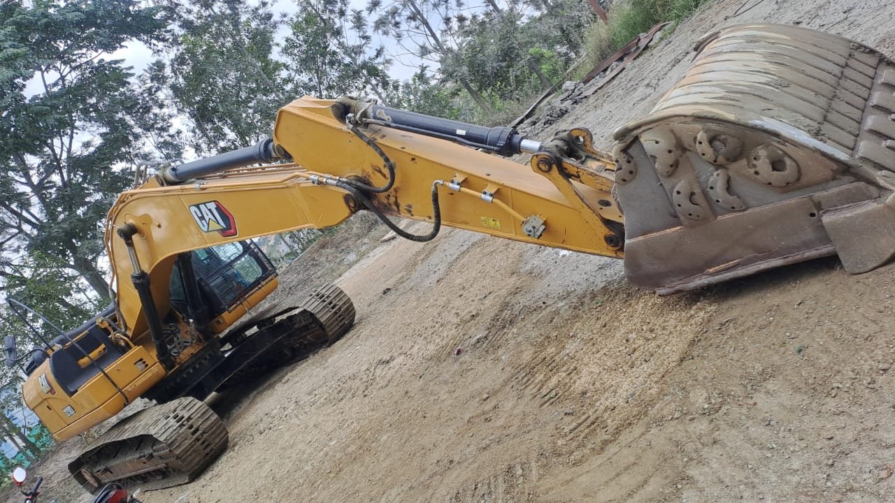 CAT 323D3 Excavator