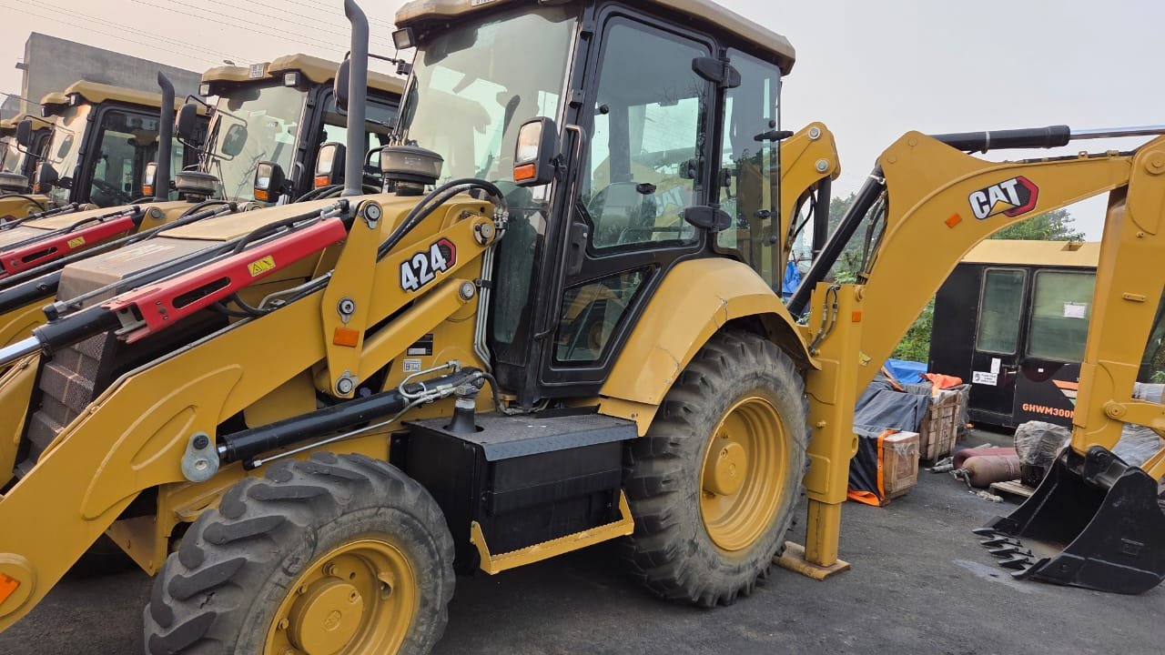 CAT 424 4WD Backhoe loader
